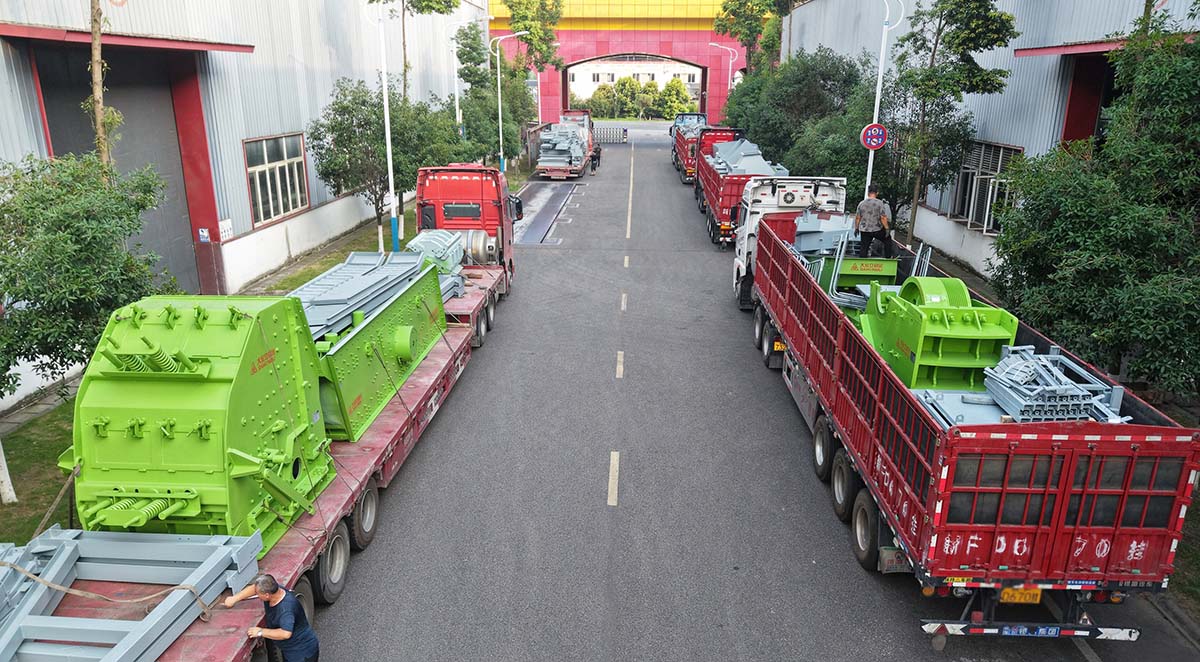 破碎機(jī).jpg